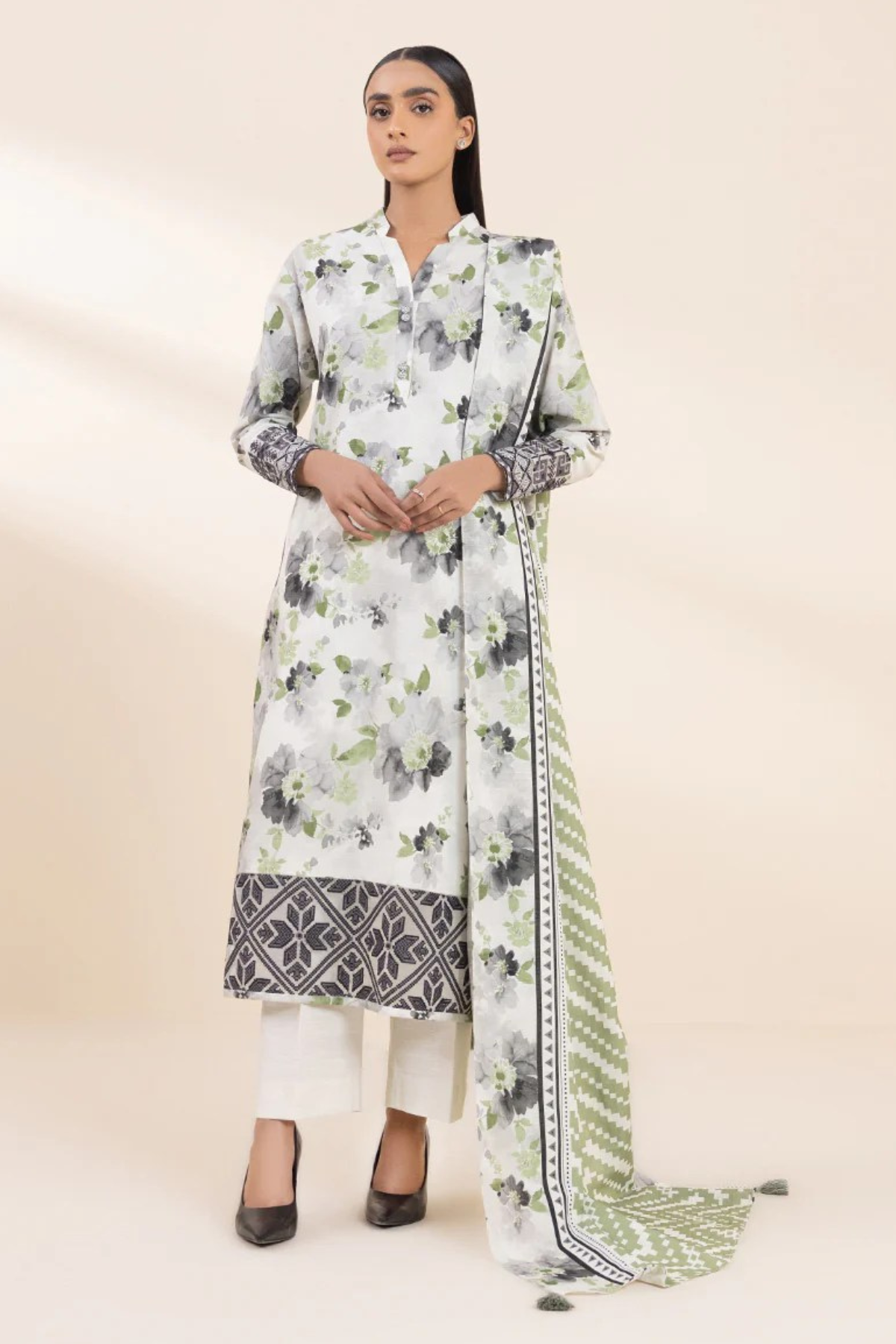 SAPPHIRE PRINTED LAWN SUIT